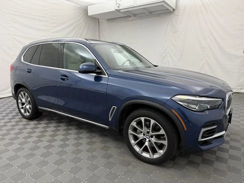 Used 2022 BMW X5 xDrive40i AWD/4WD image 3