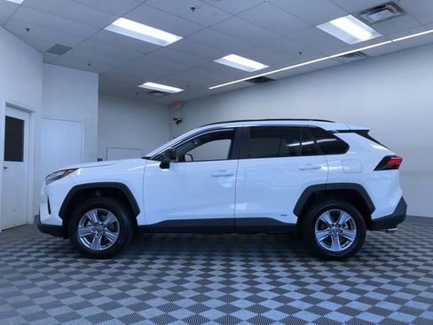 Used 2025 Toyota RAV4 LE AWD/4WD image 12