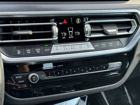 Used 2024 BMW X3 sDrive30i w/ Premium Package image 24