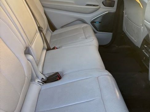 Used 2022 Jeep Grand Cherokee L Overland image 38