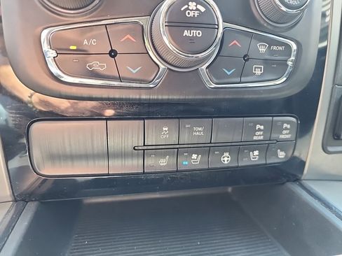 Used 2015 RAM 1500 Sport w/ Convenience Group AWD/4WD image 25