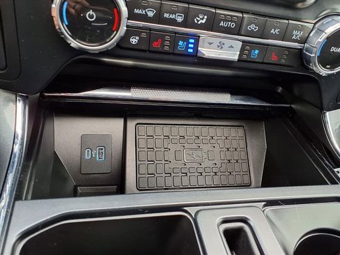 Used 2023 Ford F150 Lariat w/ Equipment Group 502A High image 32