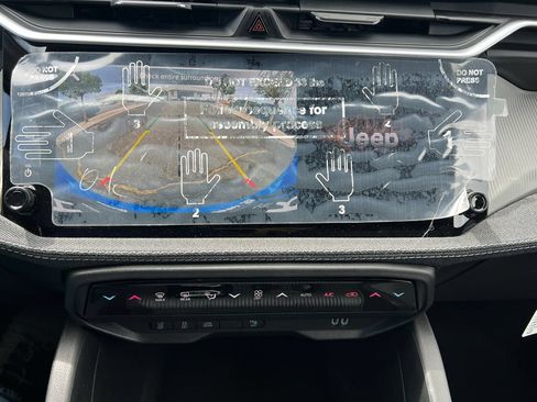 New 2026 Jeep Cherokee Laredo AWD/4WD image 30