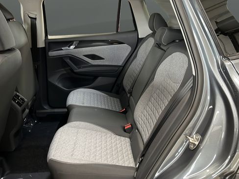 New 2026 Volkswagen Tiguan S FWD image 21