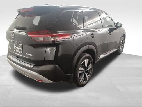 Used 2023 Nissan Rogue Platinum w/ Platinum Premium Package FWD image 9