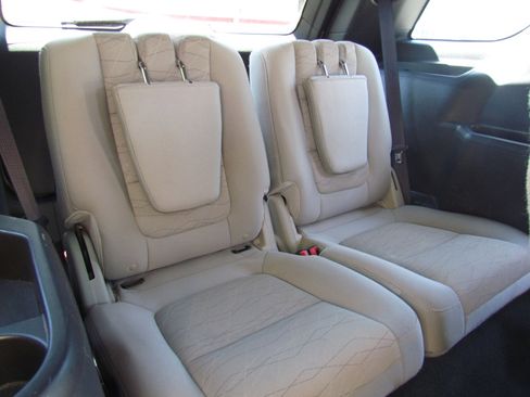 Used 2013 Ford Explorer FWD image 23