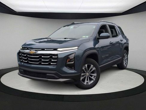 Used 2025 Chevrolet Equinox LT w/ Convenience Package II AWD/4WD image 1