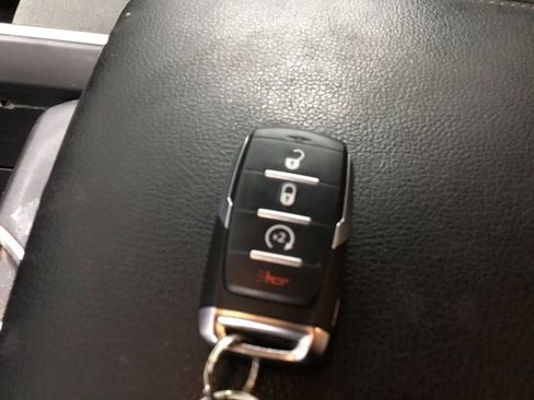 Used 2022 RAM 1500 Big Horn AWD/4WD image 10