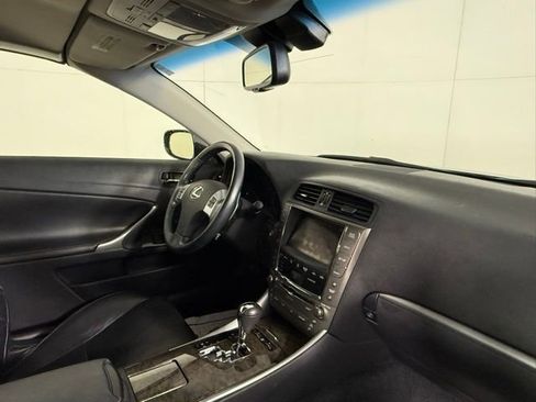 Used 2011 Lexus IS 250C image 26