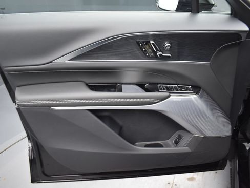 New 2026 Cadillac Lyriq Signature Sport w/ LPO, Floor Liner Package AWD/4WD image 10