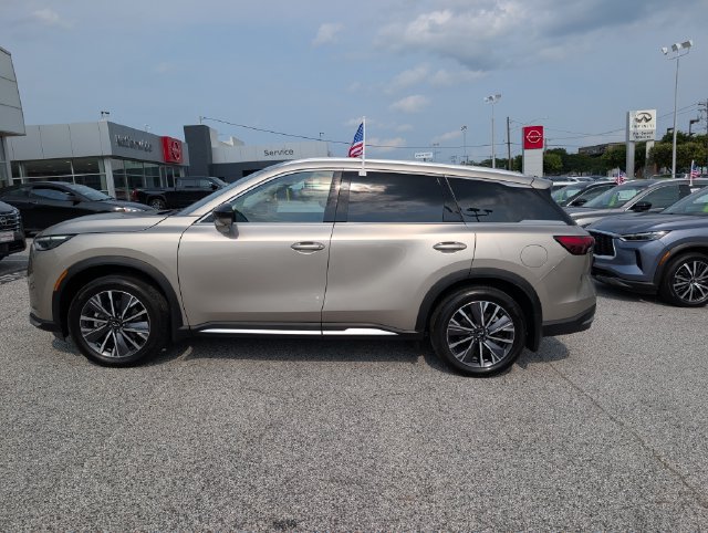 Used 2026 INFINITI QX60 Luxe w/ Cargo Package AWD/4WD image 2