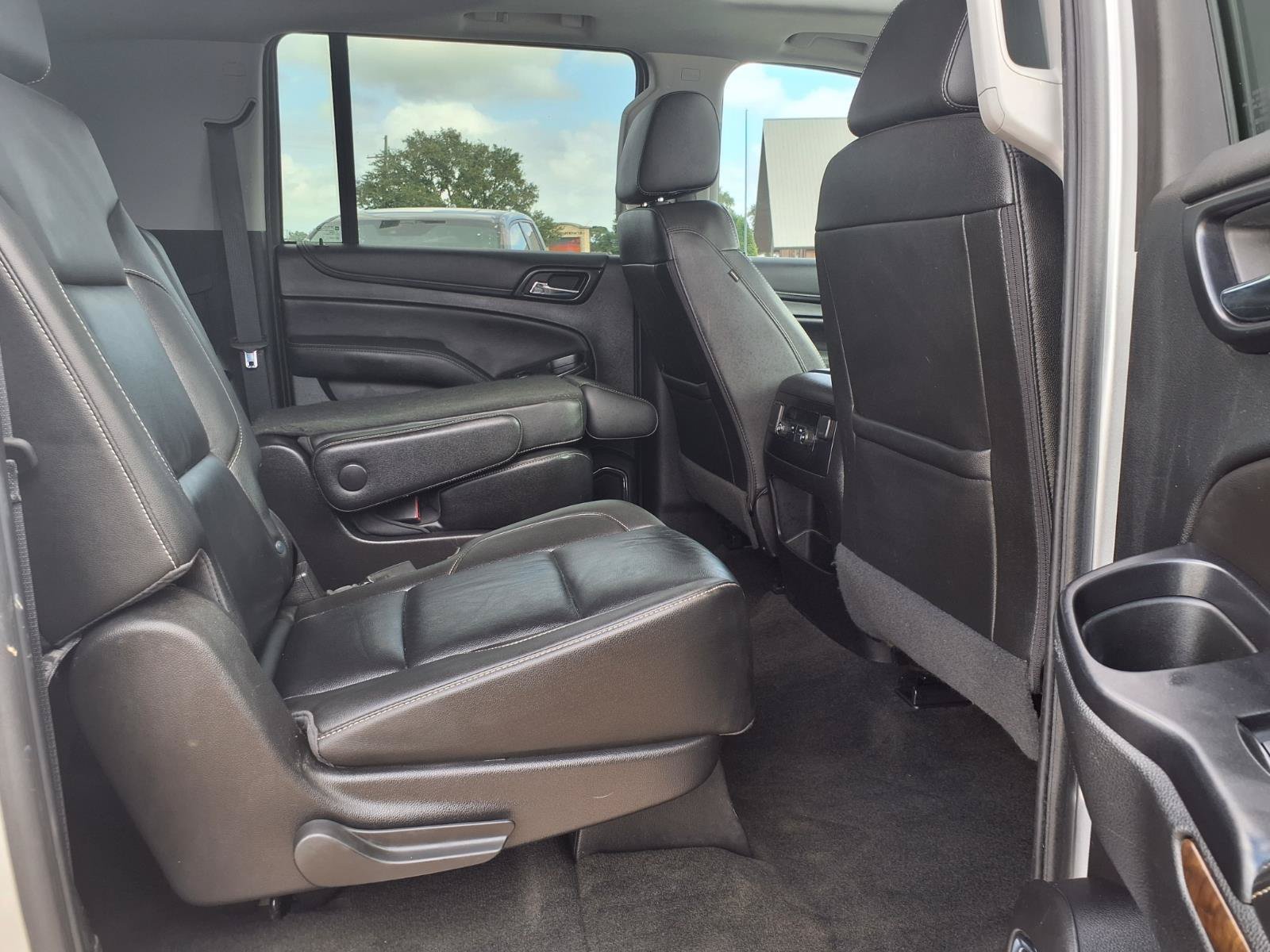 Used 2018 Chevrolet Suburban LT AWD/4WD image 14
