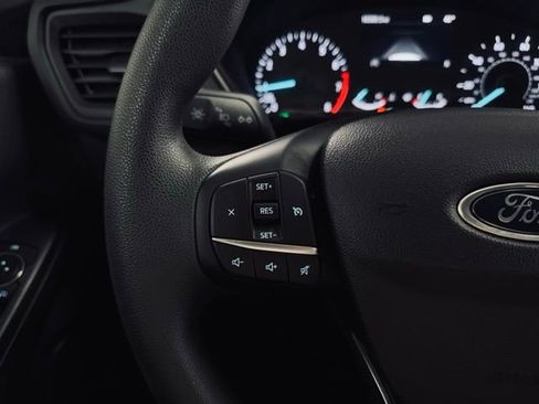 Used 2022 Ford Escape SE image 24