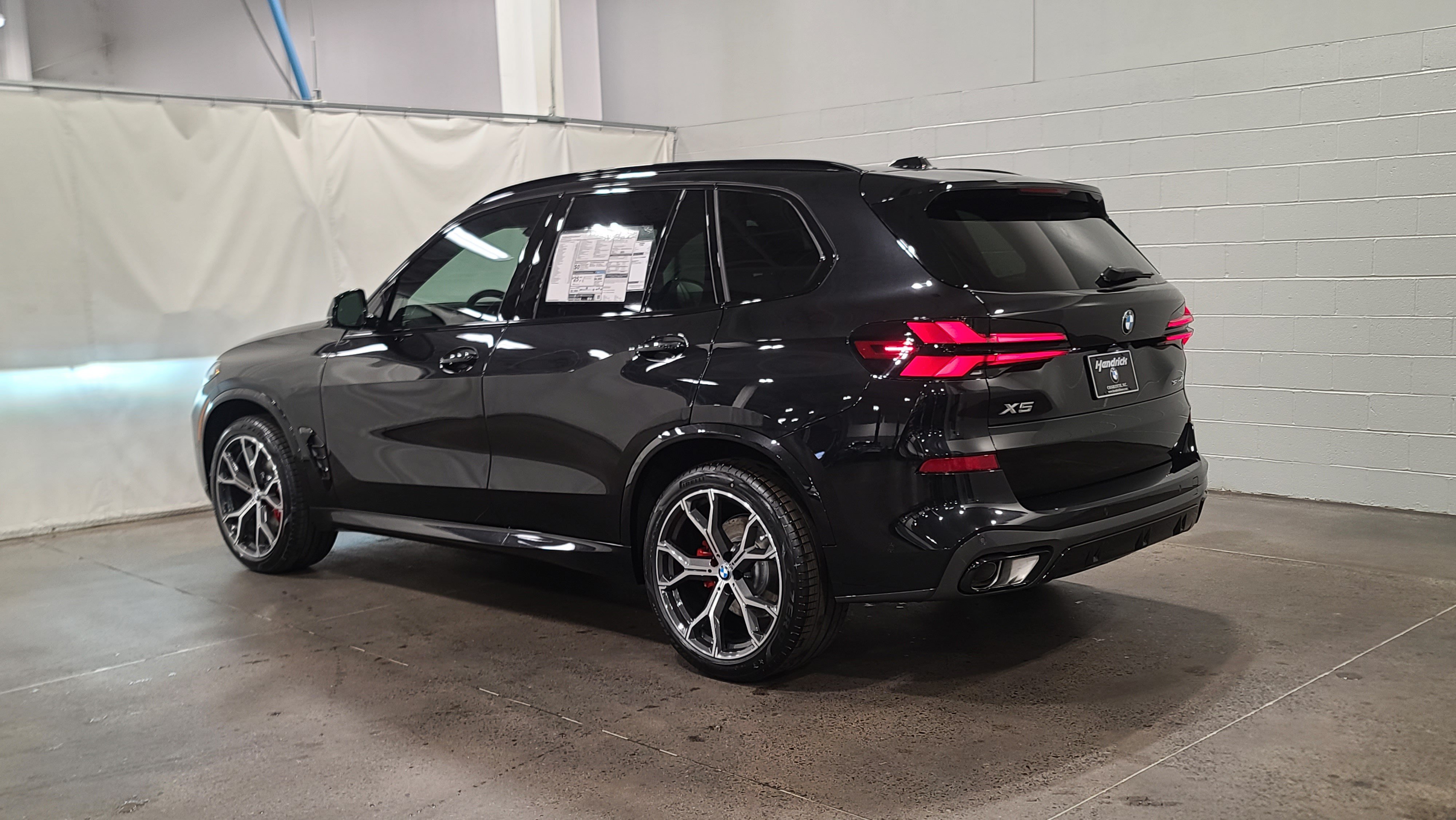 Used 2026 BMW X5 sDrive40i w/ M Sport Package RWD image 6
