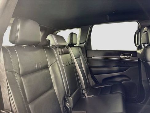 Used 2019 Jeep Grand Cherokee Limited AWD/4WD image 25