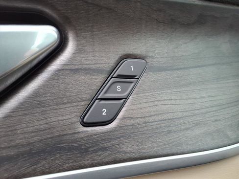 New 2025 Jeep Grand Cherokee Limited image 9