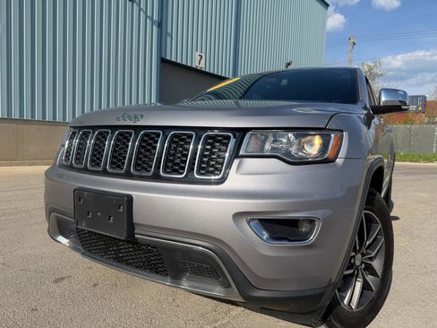 Used 2018 Jeep Grand Cherokee Limited AWD/4WD image 3