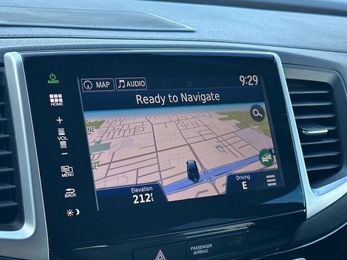 Used 2016 Honda Pilot Touring image 20