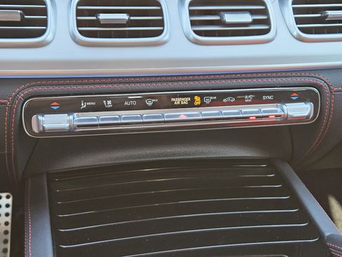 Certified 2025 Mercedes-Benz GLE 53 AMG 4MATIC image 19