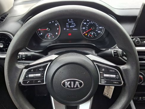 Used 2021 Kia Forte LXS FWD image 18