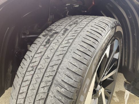 Used 2023 Mitsubishi Outlander SEL image 38