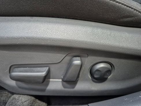 Used 2019 Hyundai Ioniq SEL FWD image 25