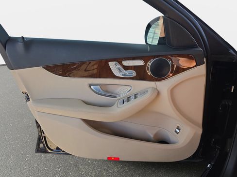 Used 2018 Mercedes-Benz C 300 Sedan image 26