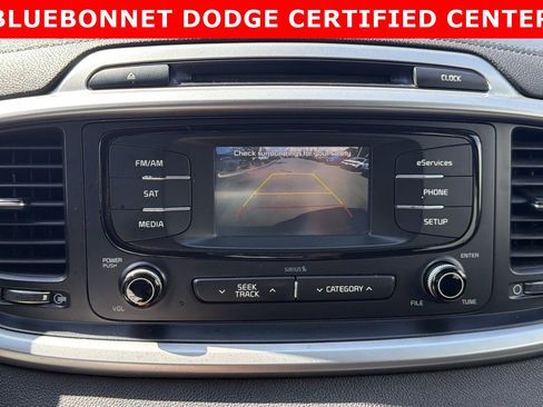 Used 2016 Kia Sorento FWD w/ LX Convenience Package image 25
