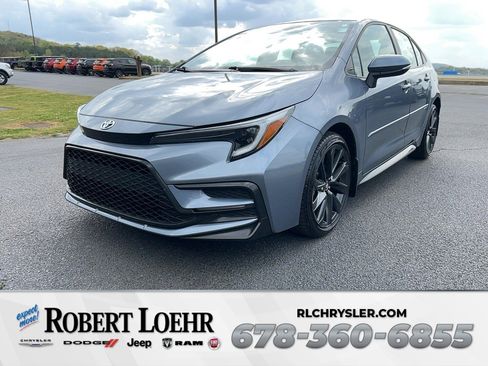 Used 2024 Toyota Corolla SE image 1