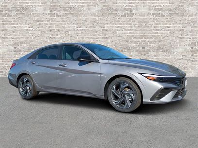 New 2025 Hyundai Elantra SEL