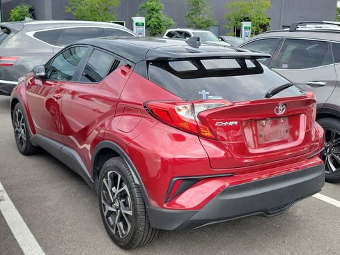 Used 2019 Toyota C-HR XLE FWD image 8