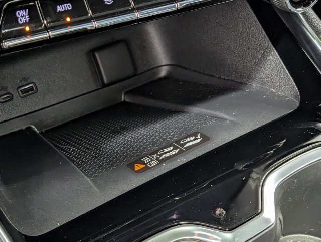 Used 2026 Chevrolet Traverse High Country w/ LPO, Floor Liner Package AWD/4WD image 26