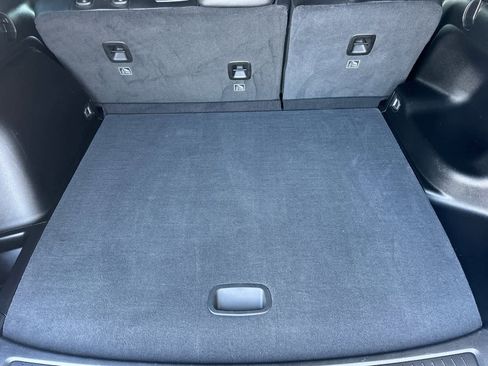 Used 2023 Jeep Grand Cherokee Altitude AWD/4WD image 16