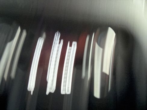 Used 2025 Chevrolet Traverse LT image 34