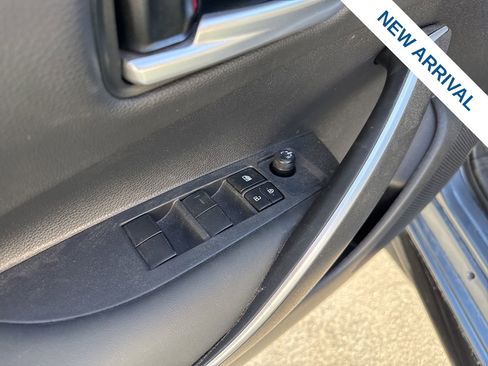Used 2024 Toyota Corolla SE image 18