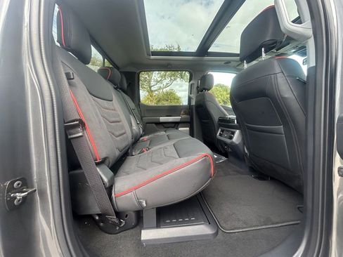 New 2026 Ford F250 Lariat w/ Black Appearance Package image 33