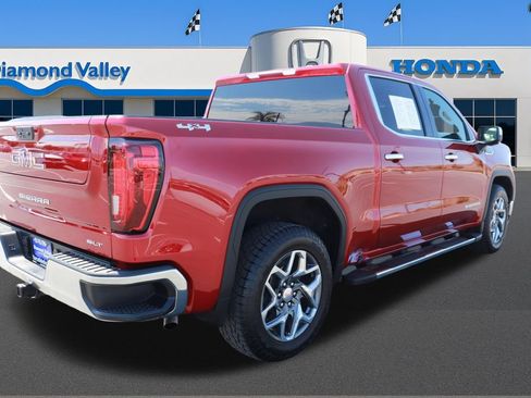 Used 2022 GMC Sierra 1500 SLT w/ SLT Premium Package AWD/4WD image 7