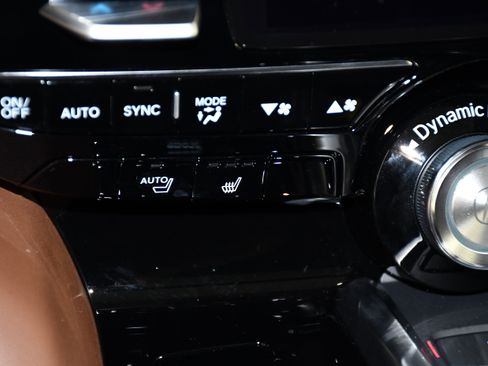 Certified 2025 Acura MDX SH-AWD w/ Technology Package image 29