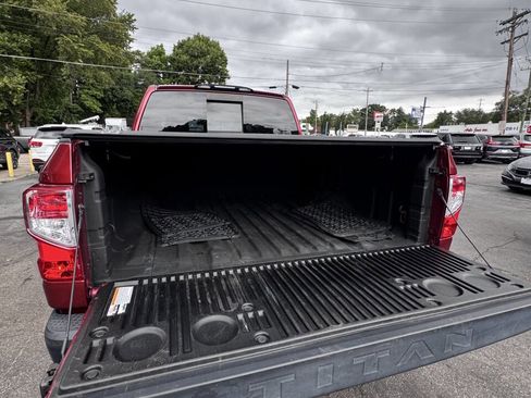 Used 2019 Nissan Titan S w/ S Utility Package image 9