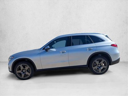 Certified 2026 Mercedes-Benz GLC 300 image 9
