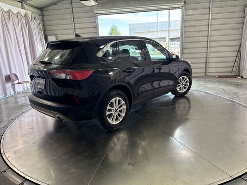 Used 2021 Ford Escape SE FWD image 5