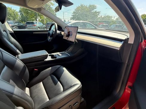 Used 2023 Tesla Model Y Long Range AWD/4WD image 13
