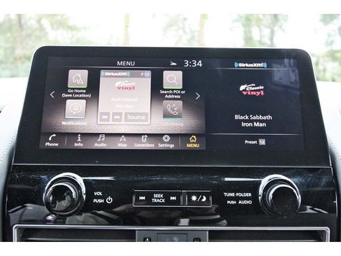 Used 2024 Nissan Armada Platinum w/ Captain's Chairs Package image 22