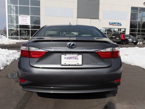 Used 2013 Lexus ES 300h image 18