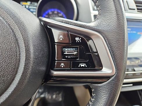 Used 2018 Subaru Outback 2.5i Limited image 12