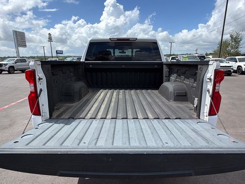 Used 2020 Chevrolet Silverado 1500 RST w/ Texas Edition AWD/4WD image 28