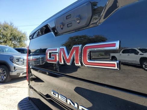 New 2026 GMC Sierra 1500 Denali w/ Denali Reserve Package image 7
