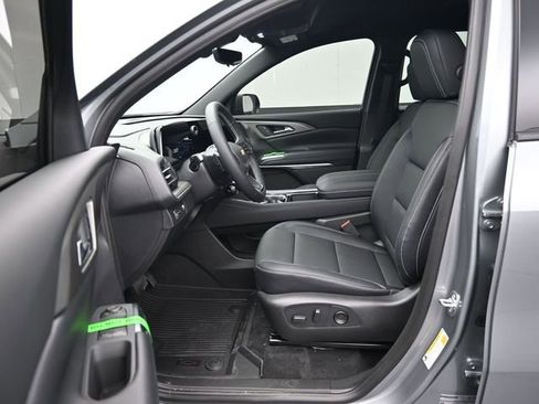 New 2026 Chevrolet Traverse LT w/ Driver Confidence Package image 38