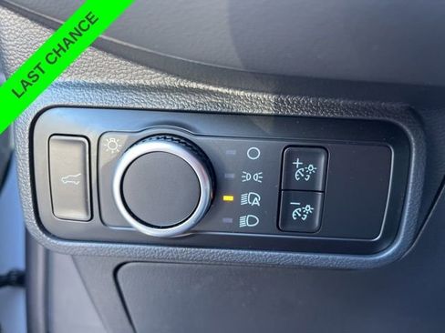 Used 2025 Ford Explorer Active image 16