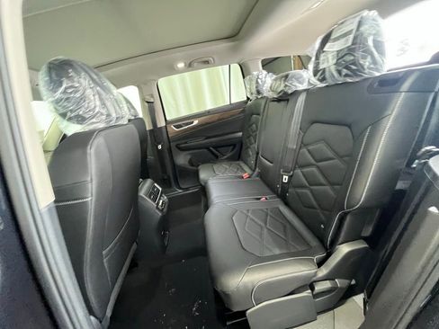 New 2026 Volkswagen Atlas SE image 22